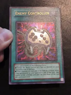 Yu-Gi-Oh! ULTRA RARE CARD ENEMY CONTROLLER AST-037 1996 VINTAGE PRINT NM/VLP - Image 2