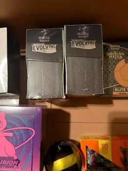 Pokemon TCG Sword and Shield Evolving Skies Elite Trainer Box ETB Factory Sealed - Image 3