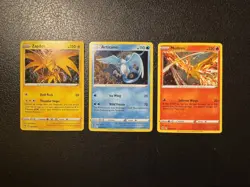 Pokemon Moltres 021/172 - Zapdos 048/185 - Articuno 036/19 Holo 3 Card Set - NM - Image 1