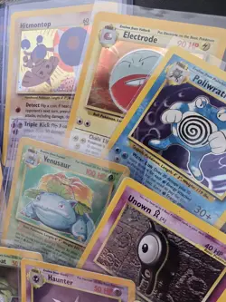 LP NM Lot Of 18 ALL HOLOS VINTAGE POKEMON CARD COLLECTION WOTC TCG Venusaur - Image 2