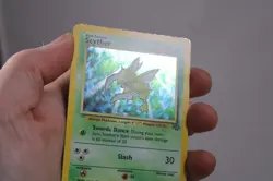 Scyther Holo Rare 10/64 Jungle - Unlimited Pokemon Card - Image 3