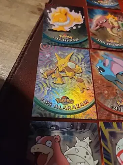 Topps Pokemon 1998 Rainbow Foil Holo 13 Card Lot Alakazam Hypno Hitmonlee & More - Image 2