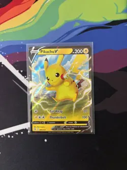 Pokemon TCG Pikachu v Fusion Strike 086/264 Holo Ultra Rare - Image 1