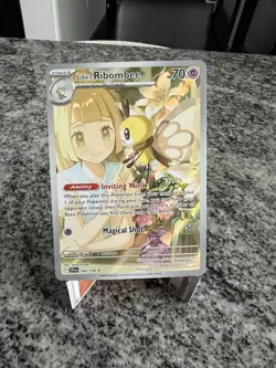Pokemon TCG Lillie's Ribombee Card Journey Together Illustration, 164/159 - Image 1