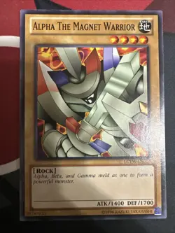 Alpha the Magnet Warrior - NM - LCYW-EN012 - Unlimited - Common - Yu-Gi-Oh! TCG - Image 1
