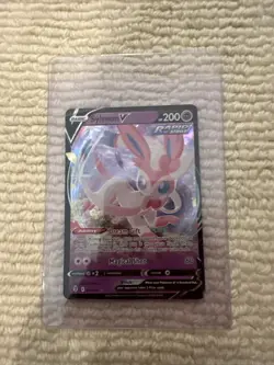 Sylveon V SWSH202 Ultra Rare Promo Pokemon - Image 1
