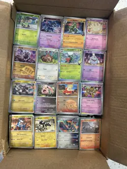 14 Lbs Pokemon TCG Bulk Commons Uncommon Holos And Reverse - Image 1