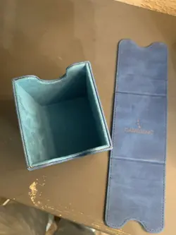 Gamegenic Squire 100+ Deckbox With 100 Magic The Gathering Cards - Image 5