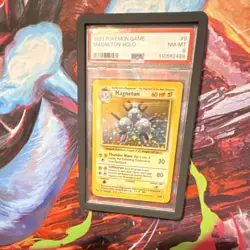 1999 Pokemon TCG Magneton Holo Rare Base Set 9/102 PSA 8 Stage 1 Ken Sugimori - Image 1