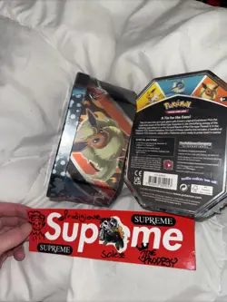 Pokemon Evolving Skies Vaporeon And Flareon Tins x2 Brand New Factory Sealed - Image 3