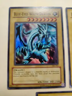 3x Yu-Gi-Oh! Blue-Eyes White Dragon SKE-001 Super Rare MP - Image 2