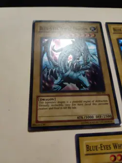3x Yu-Gi-Oh! Blue-Eyes White Dragon SKE-001 Super Rare MP - Image 3