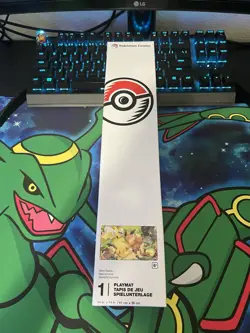 Pokemon Center - Berry Sleepy Playmat Pikachu - Image 1