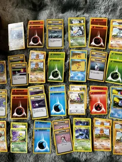 Pokemon 2-Player Starter Deck Base Set Vintage 1999 Complete Box machamp holo 1 - Image 2