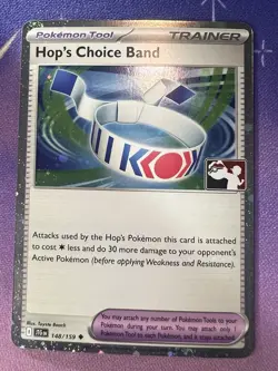 Play! Pokemon Prize Pack 7 Journey Together Cosmo Holo 148/159 Hop's Choice Band - Image 1
