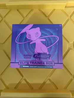 Pokemon TCG Fusion Strike Elite Trainer Box ETB Sealed Sword & Shield SWSH - Image 1