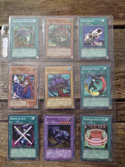 Old Yu-Gi-Oh Cards - Lot M - Image 1