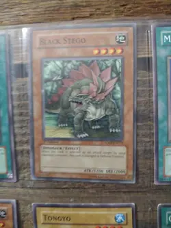 Old Yu-Gi-Oh Cards - Lot M - Image 3