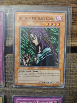 Old Yu-Gi-Oh Cards - Lot R - Image 4