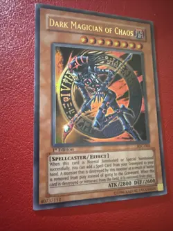 Yu-Gi-Oh! - Dark Magician Of Chaos - Invasion of Chaos IOC-065 - HP/DMG - 1st ED - Image 2