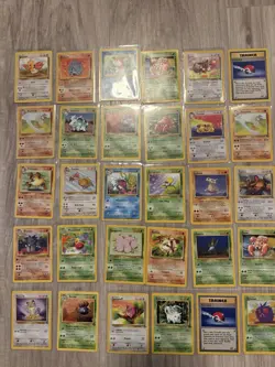 Pokemon TCG Jungle Cards lot. Wizards of the Coast 1999 - Image 1