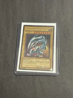 YuGiOh Blue Eyes White Dragon SDK-001 Ultra Rare PL - Image 1