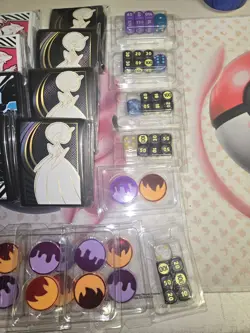 Pokemon TCG Accessories Lot Of Dice, Damage Counters, Sleeves - Image 3