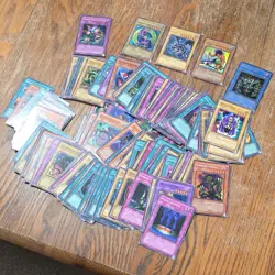 Lot of 161 Yu-Gi-Oh! 1996 TCG Cards Dark Magician Red-Eyes B. Dragon - Image 1