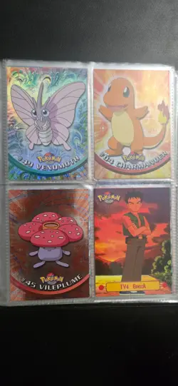 1999 Topps Pokemon TV Series Binder with Rainbows! (37 total cards) PLEASE READ - Image 5