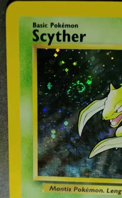 Rare, Holographic Pokemon Base Set 2 Scyther 17/130 - Image 2