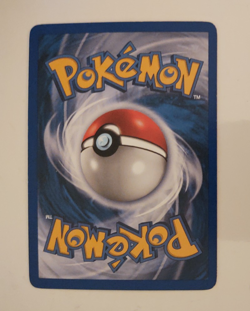 2002 Pokemon Legendary Collection Pidgey Reverse Holo #85/110 NM condition - Image 2