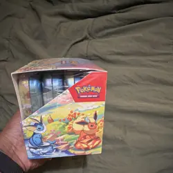 Pokemon Prismatic Evolutions Mini Tin Box Eevee 8 pack - Image 4