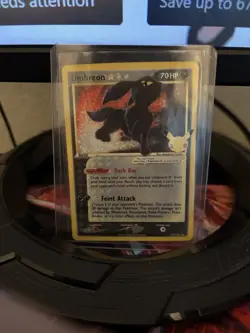 Pokemon TCG Umbreon Star 17/17 Celebrations Classic Collection Holo - Image 1