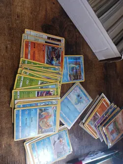 Lot Of Approx 400 Vintage POKEMON TRADING Cards. Tcg - Image 3