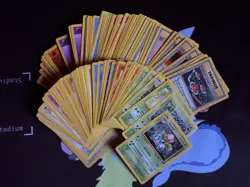 Base Set Pokemon Cards Lot - 100 Vintage English Cards - Vintage WotC - Image 1