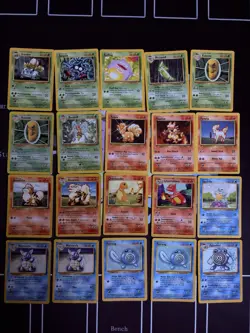 Base Set Pokemon Cards Lot - 100 Vintage English Cards - Vintage WotC - Image 2