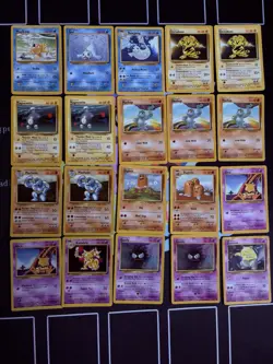 Base Set Pokemon Cards Lot - 100 Vintage English Cards - Vintage WotC - Image 3