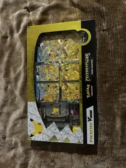 Pokemon TCG: Celebrations Special Collection Box [Pikachu V-Union, 50 Cards]... 820650809156 - Image 1
