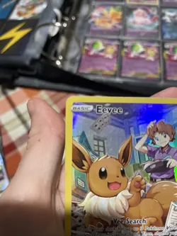 Eevee Trainer Gallery Ultra Rare Holo Card TG11/TG30 Swsh09 Brilliant Stars - Image 2