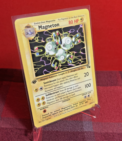 Magneton 26/62 Fossil 1st Edition Pokemon 1999 MP - Image 1