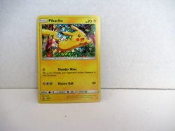 Pokemon TCG Pikachu Sun & Moon SM04 Promo LP holo - Image 1