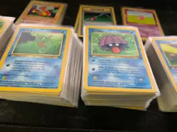 Lot of x477 1st Edition Base/Fossil/Jungle Set Pokemon Cards - NM/Mint - Image 1