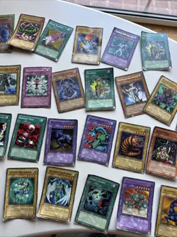 34 x Yu-Gi-Oh Card Lot Assorted - Image 2