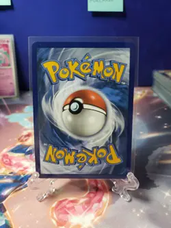 Pikachu V 043/185 - SWSH: Vivid Voltage Ultra Rare - Pokemon TCG - Image 2