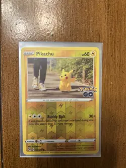 Pokemon TCG SWSH Pokemon Go! - Pikachu Reverse HOLO 027/078 - Image 1