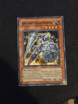 Ancient Gear Knight - GLAS-EN029 - LP - Common - 1st ed - Yugioh - Image 1