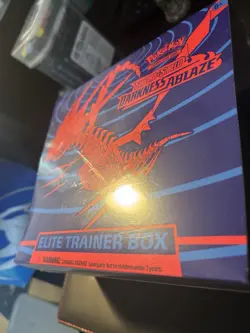 Pokemon TCG: Sword and Shield Darkness Ablaze Elite Trainer Box ETB New Sealed - Image 2