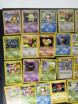 (74) Pokemon Base Set 2 - Rare Uncommon Common Vintage Lot - Image 2