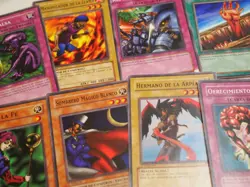 35 Yu-Gi-Oh Card Lot Spanish Rare Common 1st Edition MP-LP - Image 3