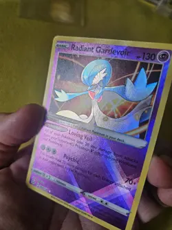 Radiant Gardevoir 069/196 Shining Holo Lost Origin Pokemon Card Near Mint - Image 5
